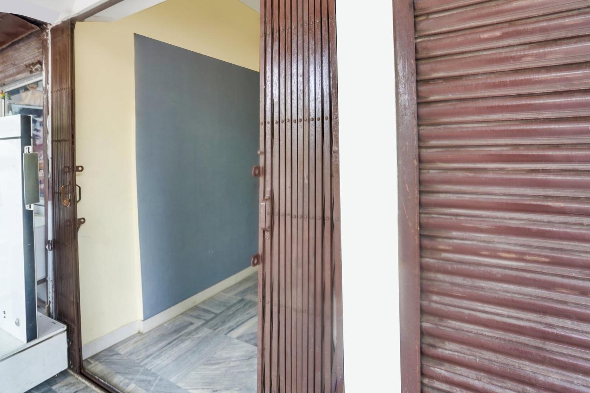 Super Collection O Rajapur Circuit House Hotel Prayagraj Luaran gambar