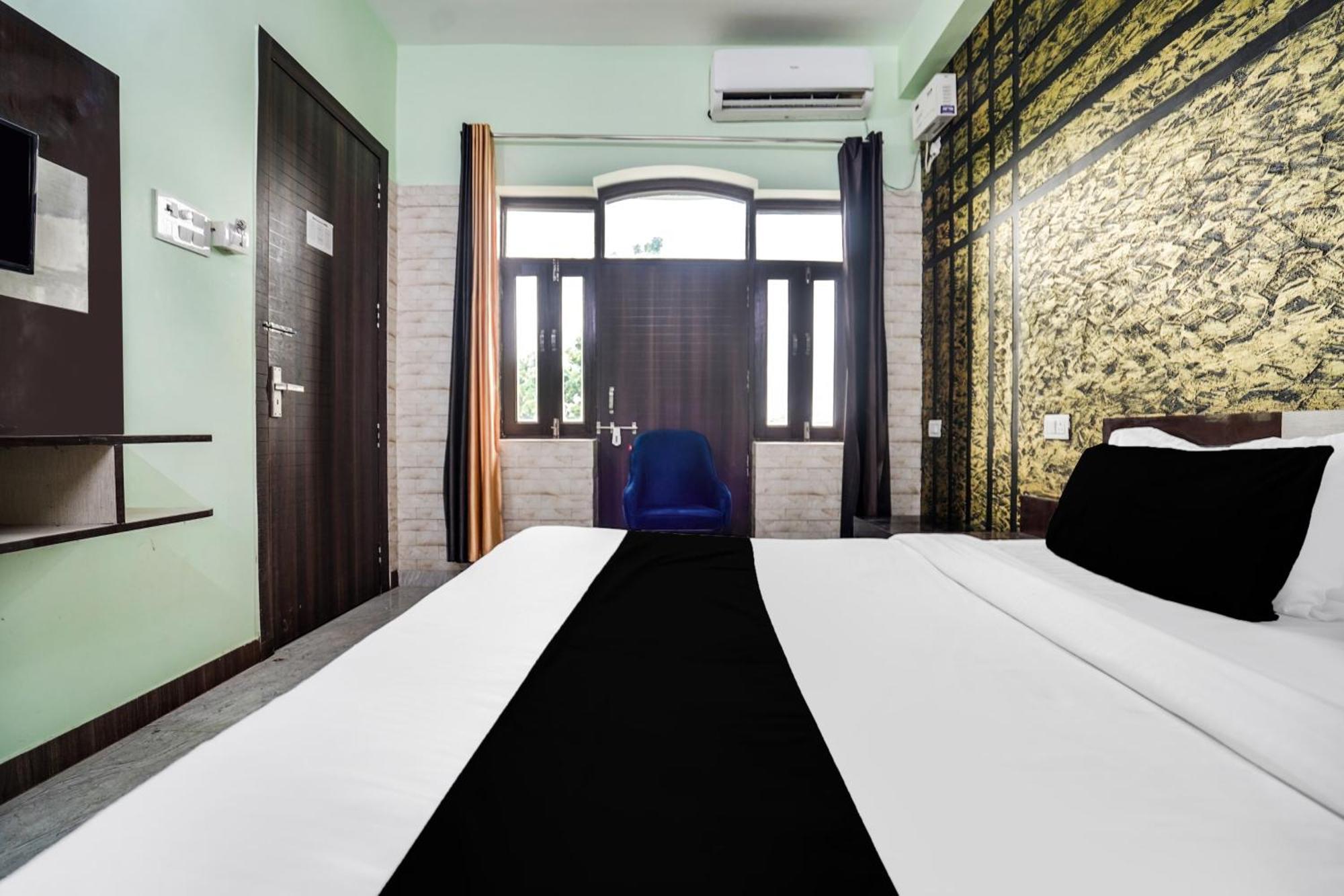 Super Collection O Rajapur Circuit House Hotel Prayagraj Luaran gambar